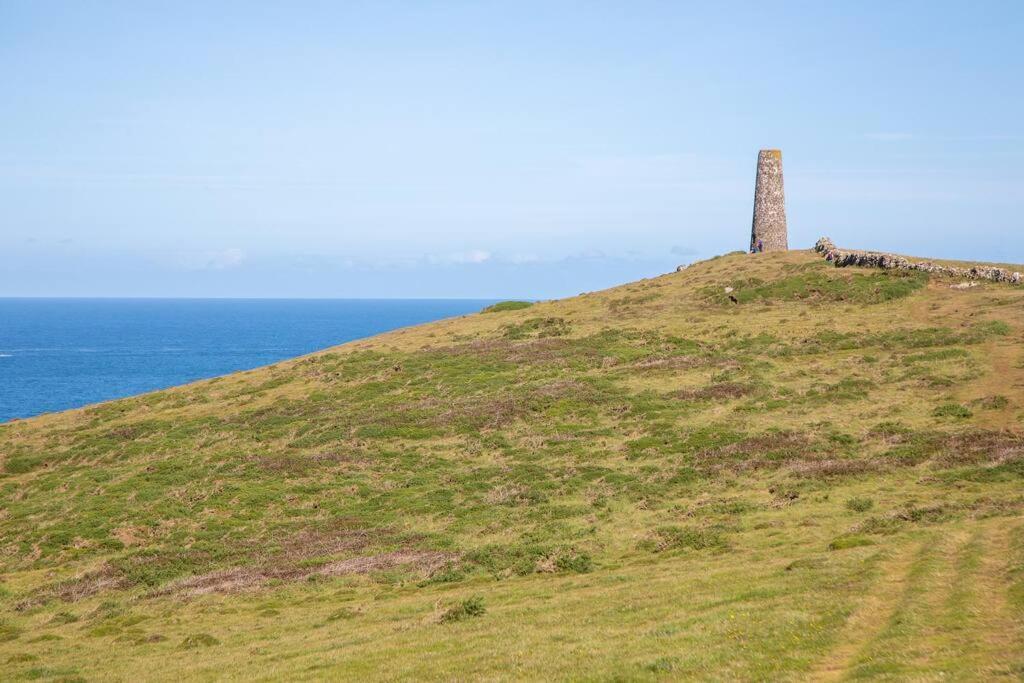 Trethvor House Ensuite Double Room With Free Parking In Quiet Residential Area Padstow Exteriér fotografie